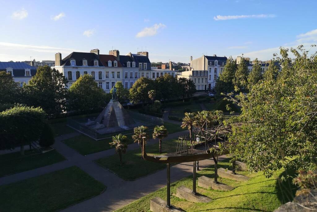 Appartement Au Coeur Des Remparts Boulogne-sur-Mer Exteriör bild